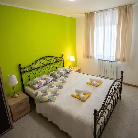 Apartments Vrenjak 2 Portoroz Exterior photo